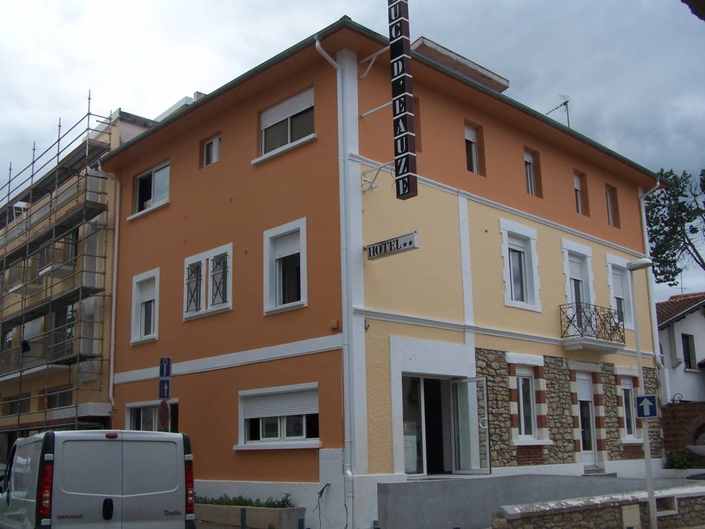 Peinture extérieure façade - Castra Peinture travaux de peinture et de revêtement à Dax